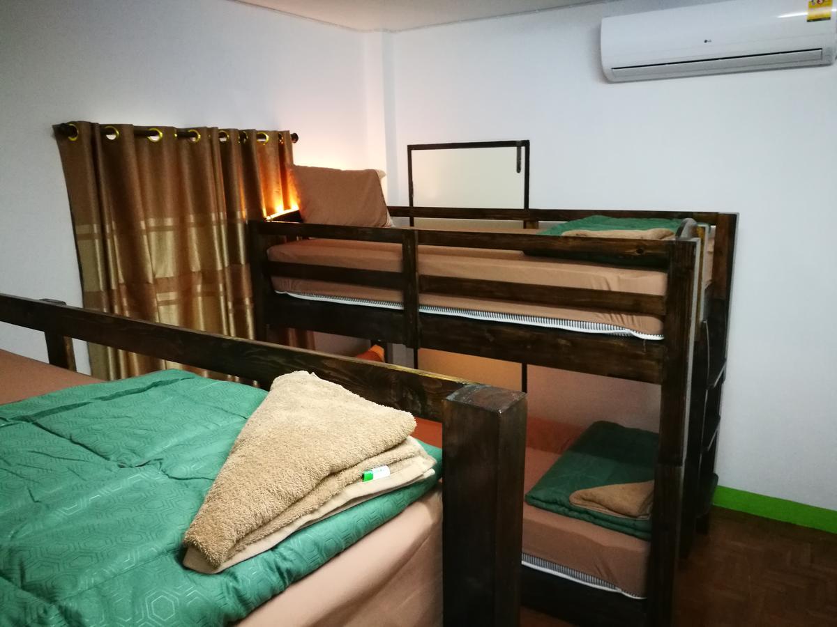Stay With Jame Hostel Chiang Mai Bagian luar foto